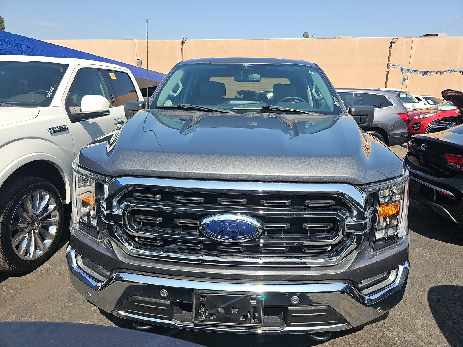 2023 Ford F-150 XLT AWD