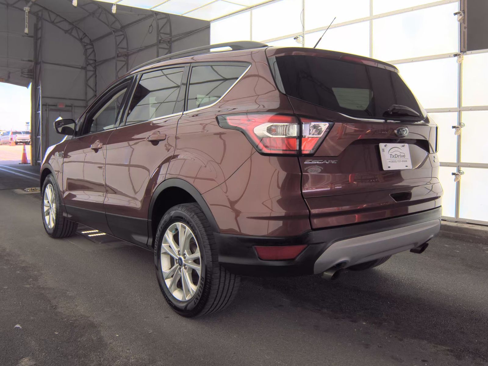 FORD ESCAPE - 9