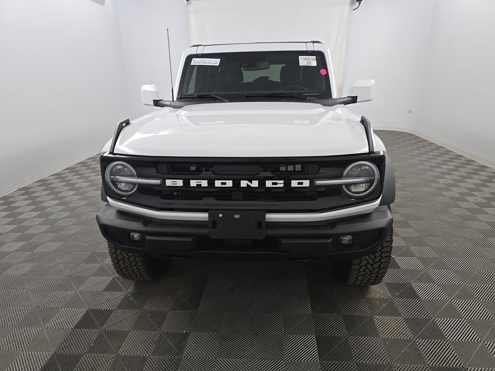 FORD BRONCO - 3
