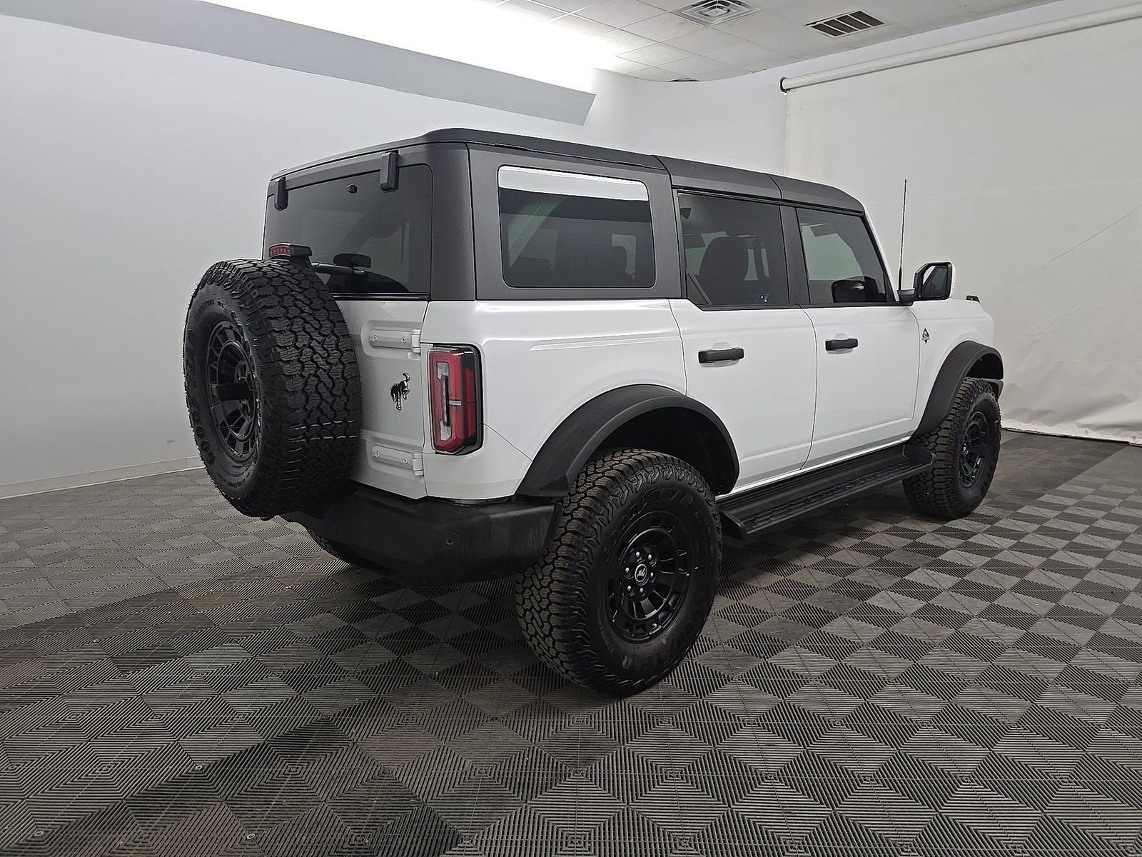 FORD BRONCO - 5