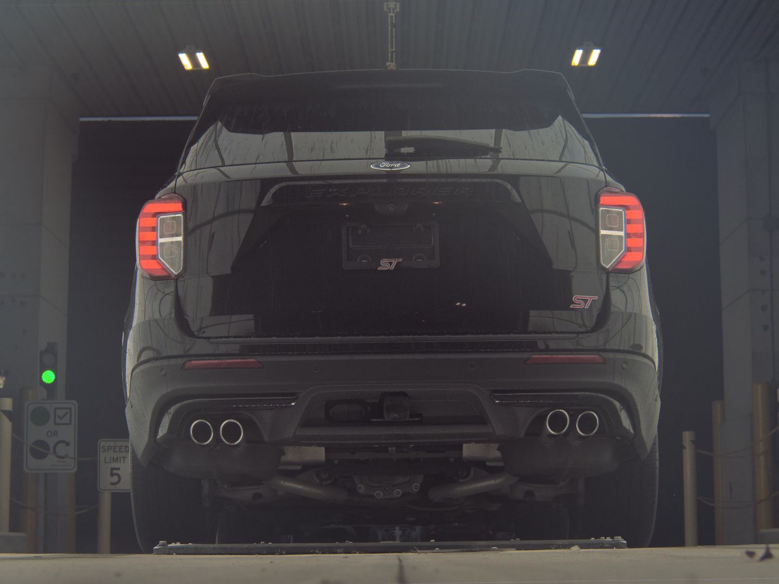 FORD EXPLORER - 8