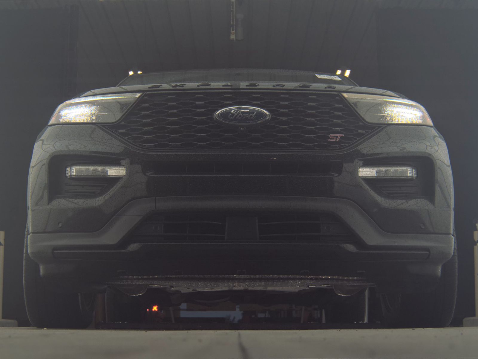 FORD EXPLORER - 4