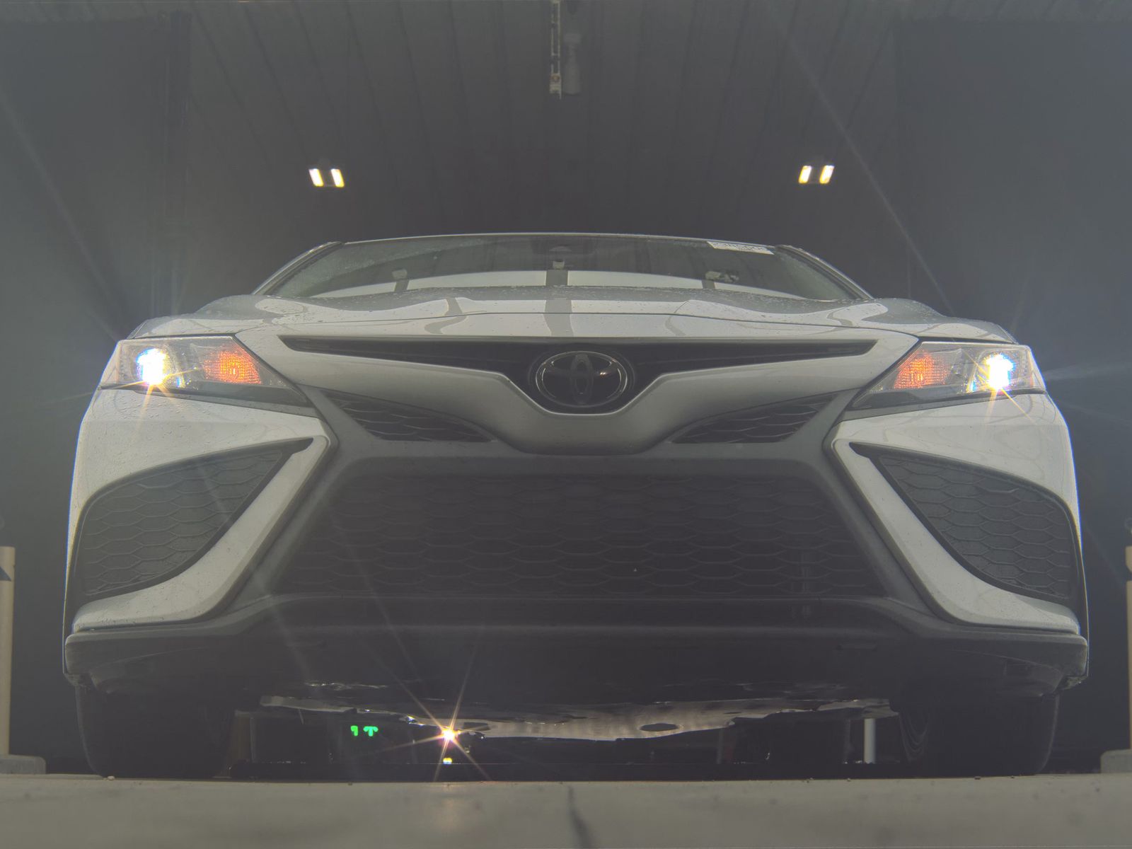 TOYOTA CAMRY - 4