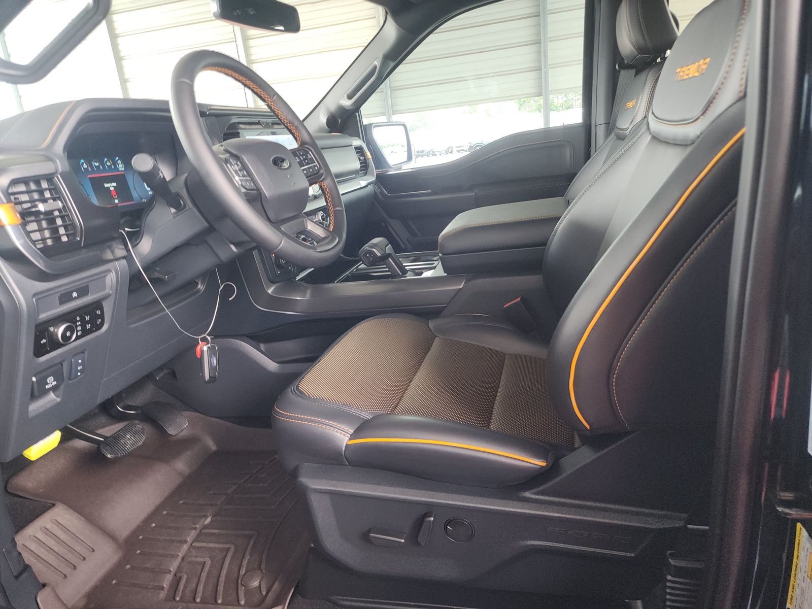 FORD F-150 - 8