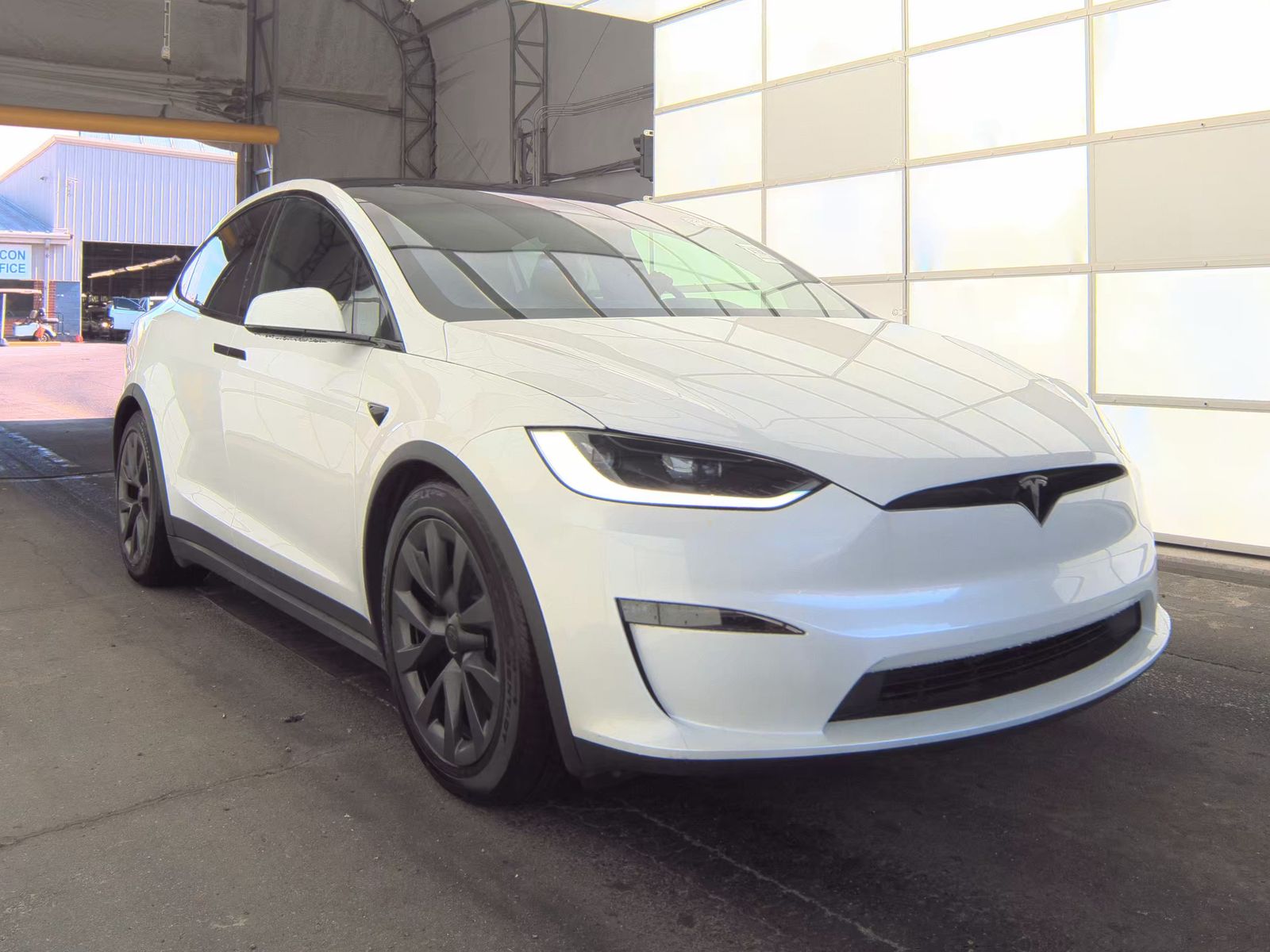 TESLA MODEL X - 4