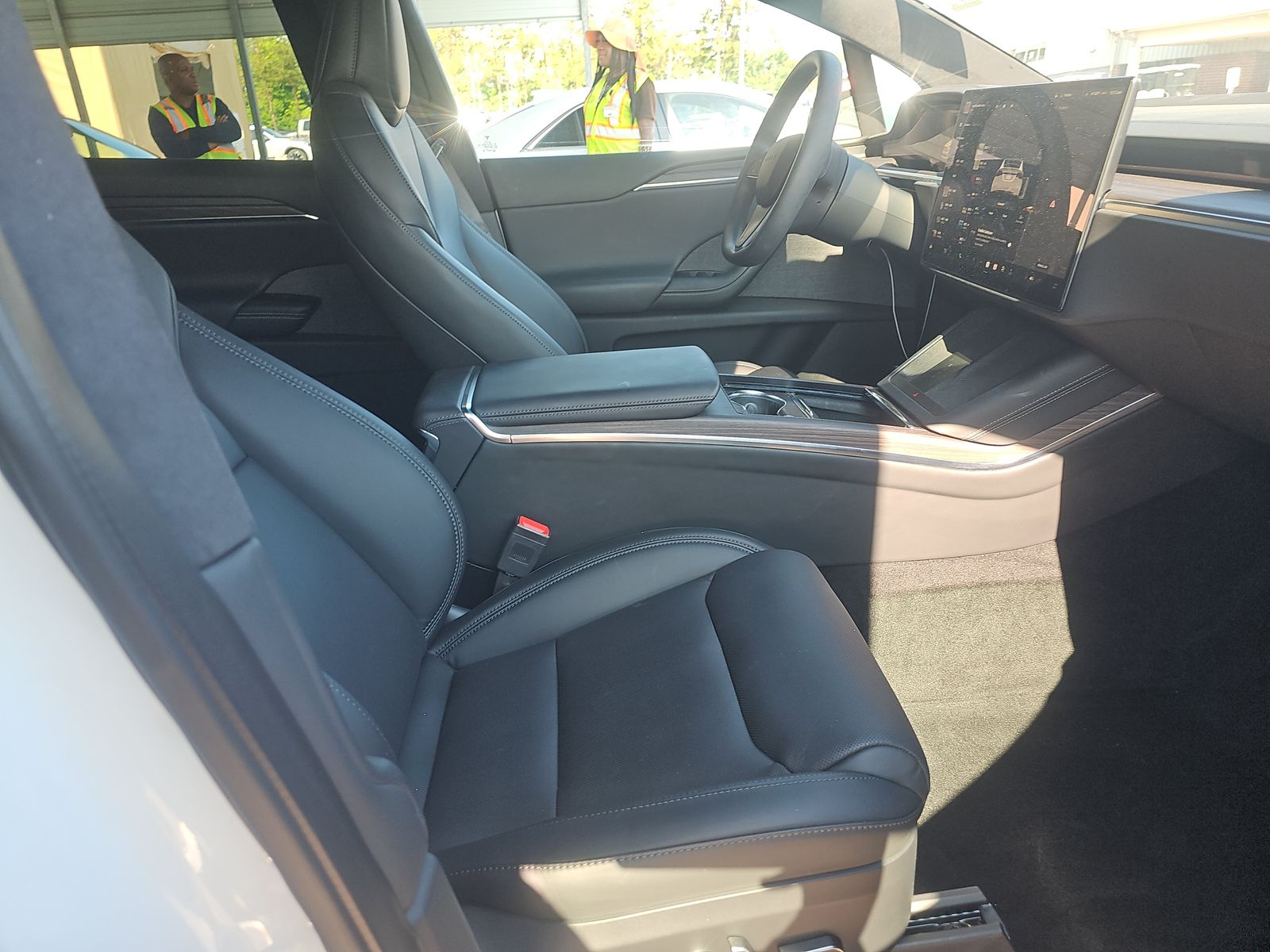 TESLA MODEL X - 9