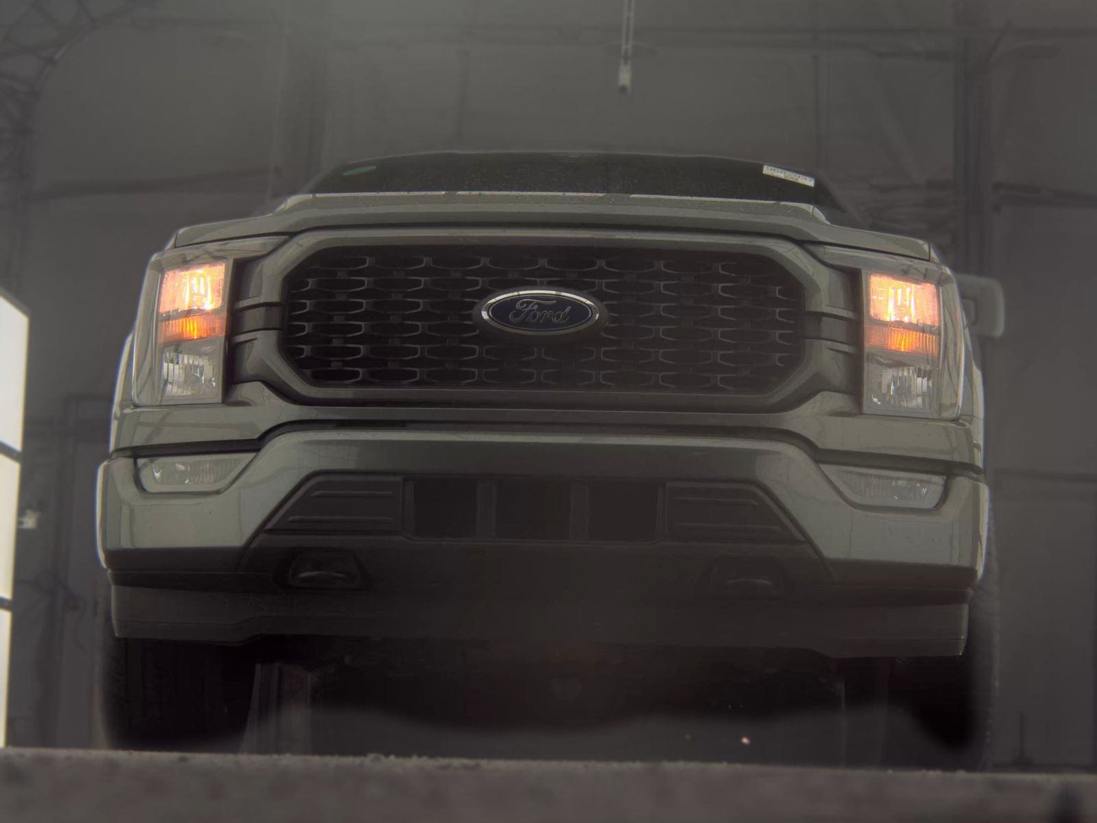 FORD F-150 - 4