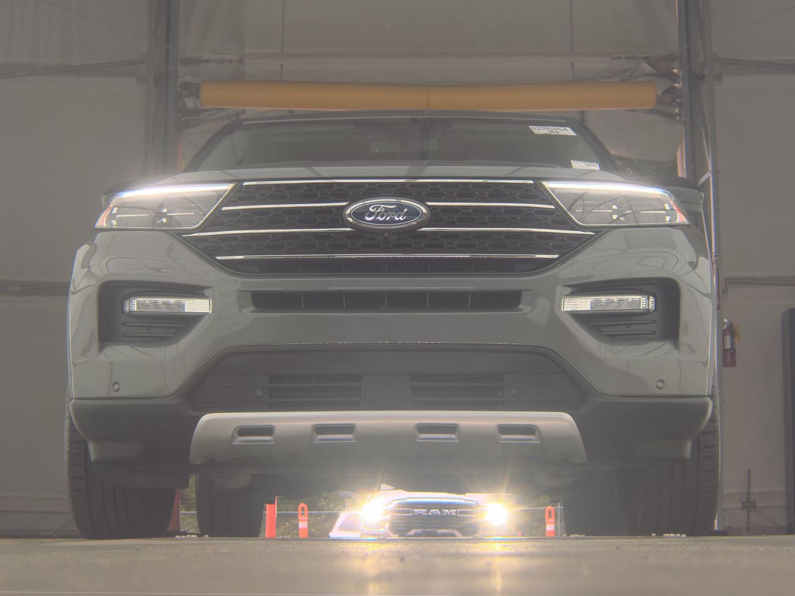 FORD EXPLORER - 4