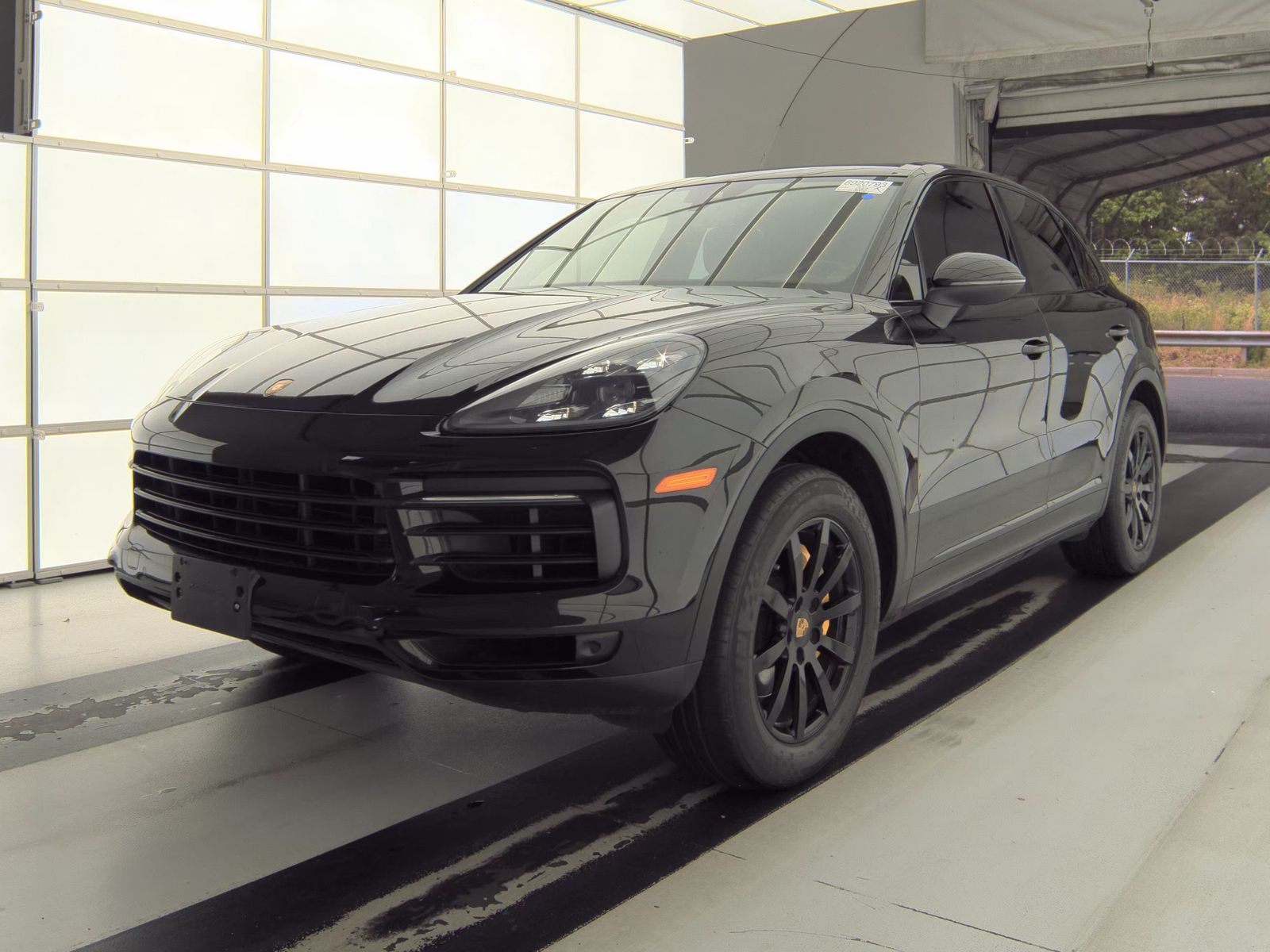 PORSCHE CAYENNE - 1