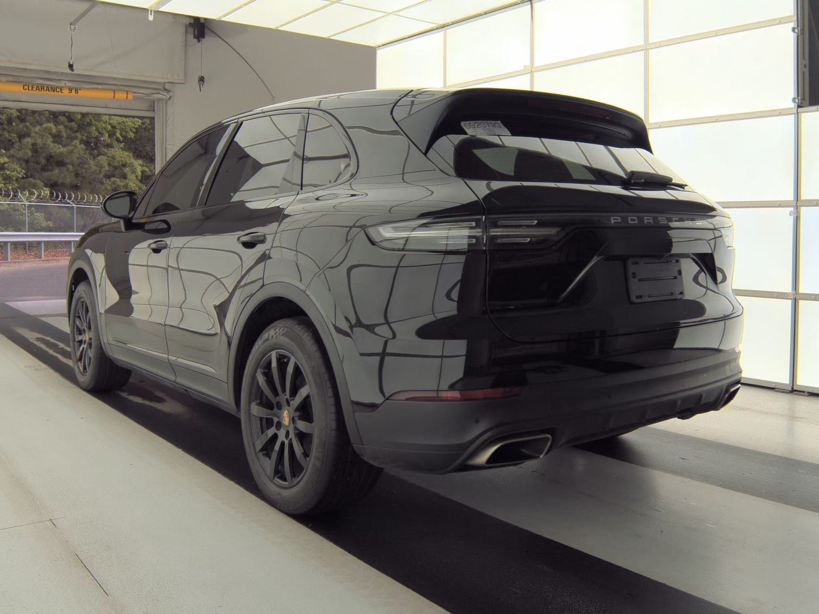 PORSCHE CAYENNE - 7