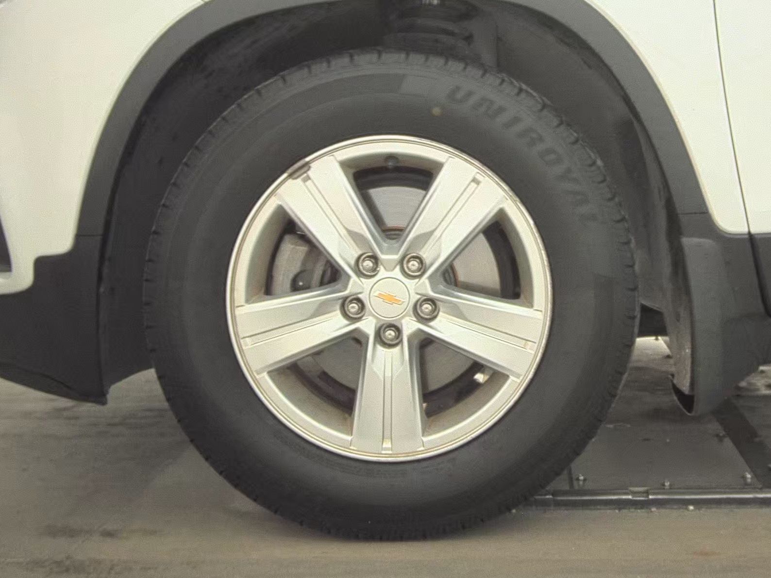 CHEVROLET TRAX - 10