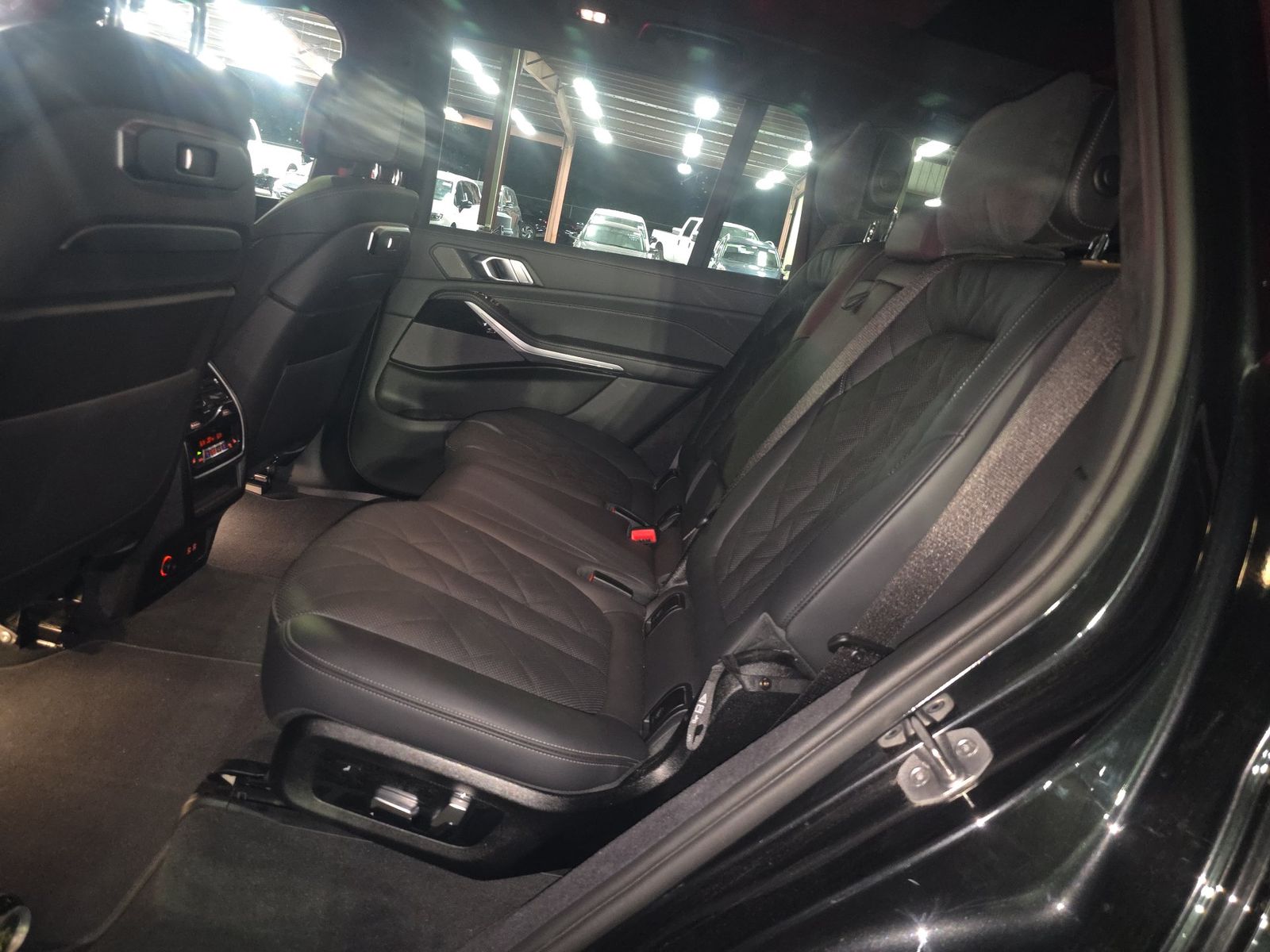 2026 BMW X7 xDrive40i AWD