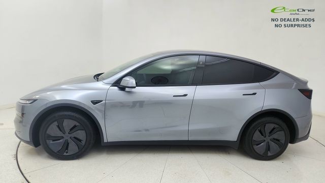 TESLA MODEL Y - 4