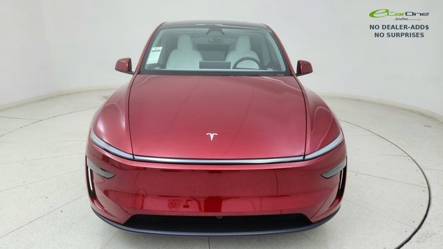 TESLA MODEL Y - 3