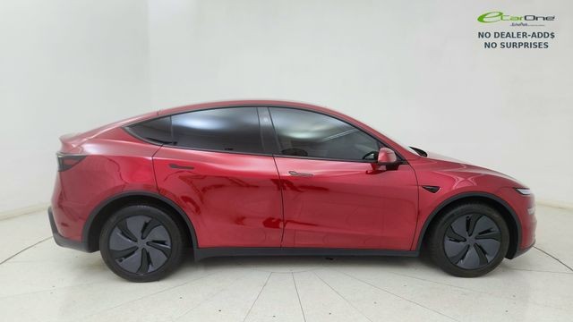 TESLA MODEL Y - 7