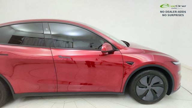 TESLA MODEL Y - 9