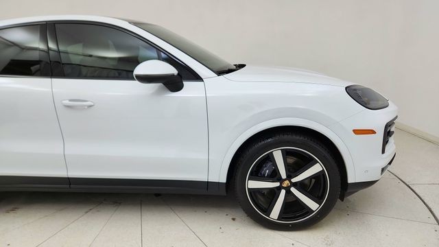 PORSCHE CAYENNE - 8