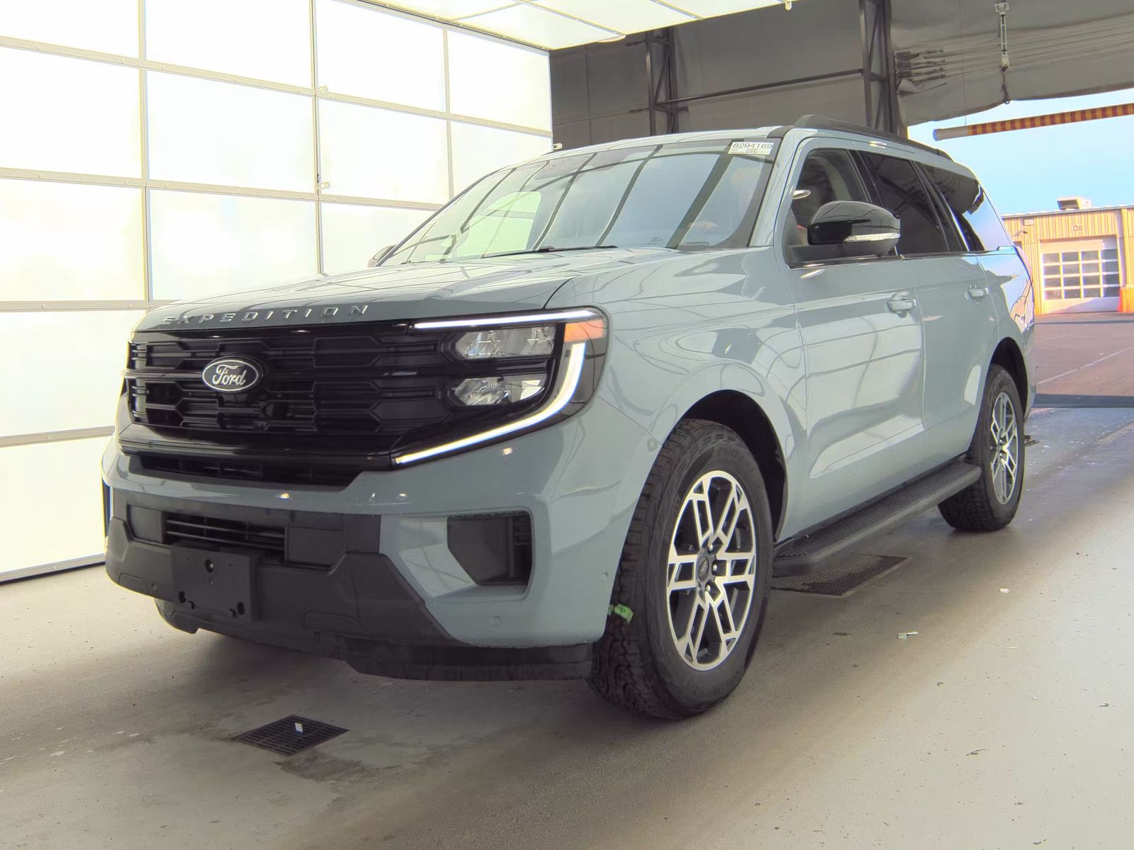 FORD EXPEDITION - 1