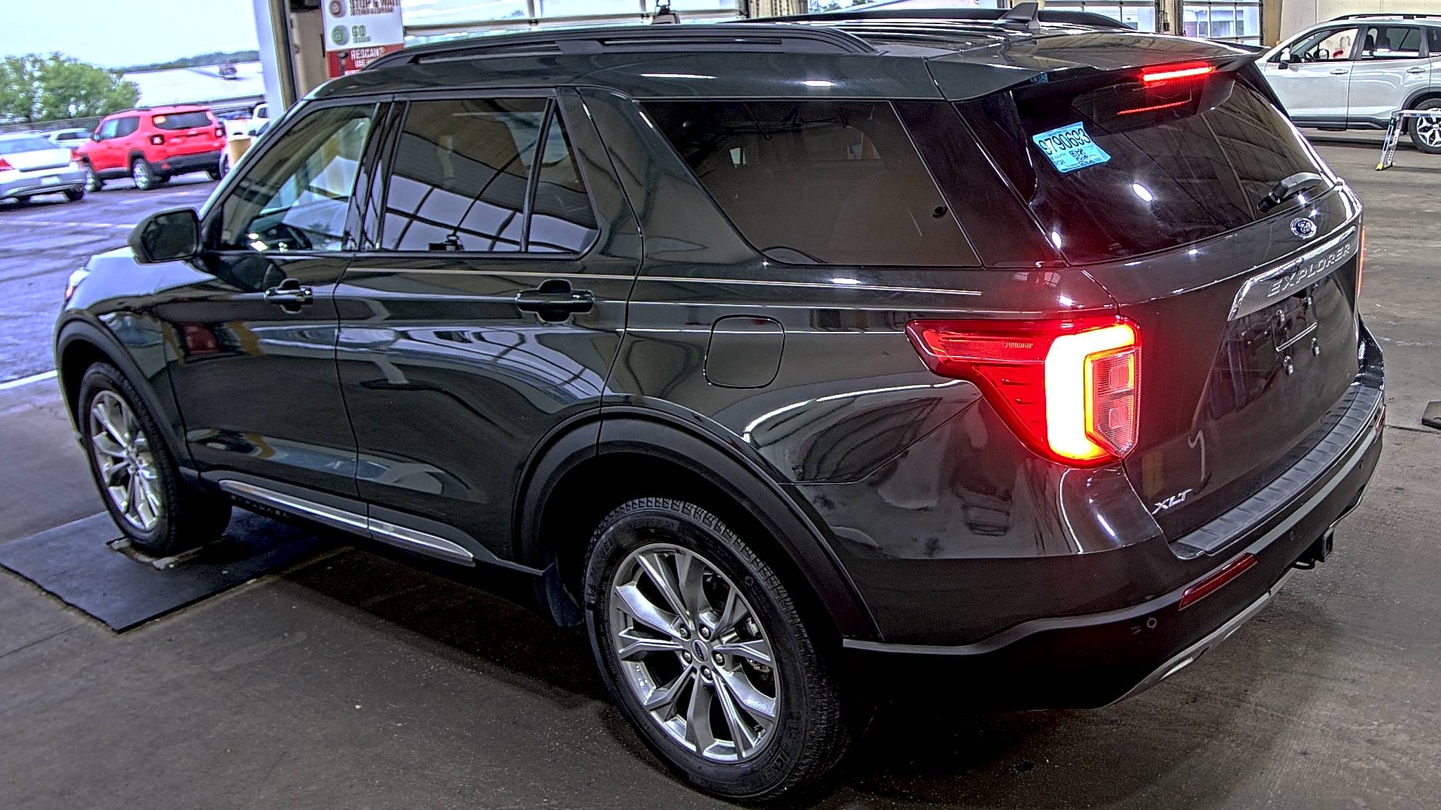 FORD EXPLORER - 7