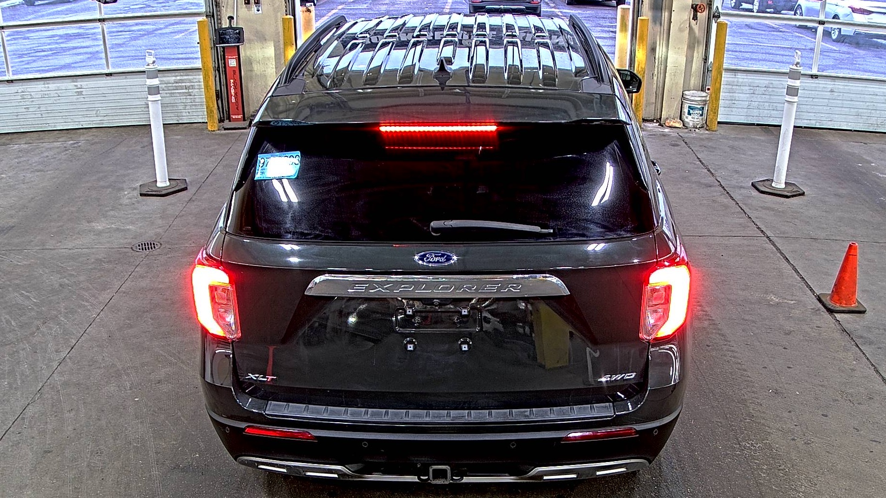 FORD EXPLORER - 6
