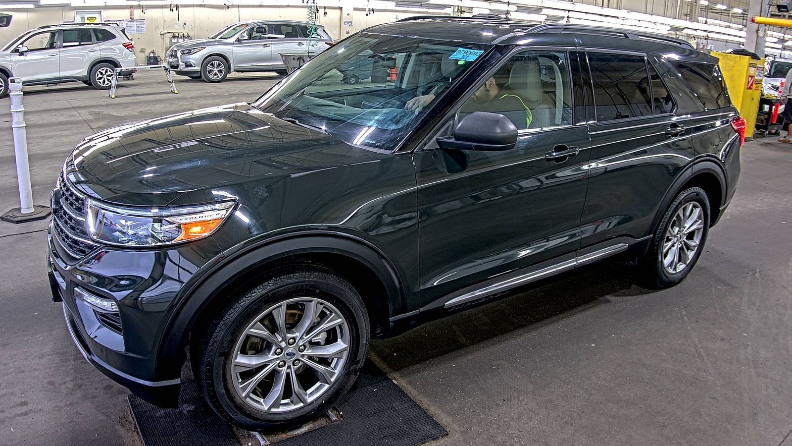 FORD EXPLORER - 1