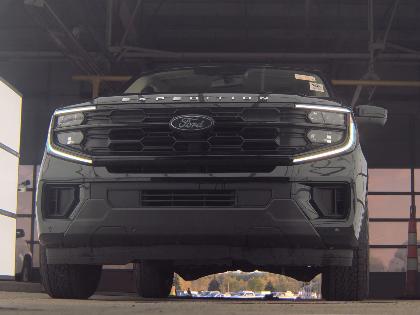 FORD EXPEDITION - 4