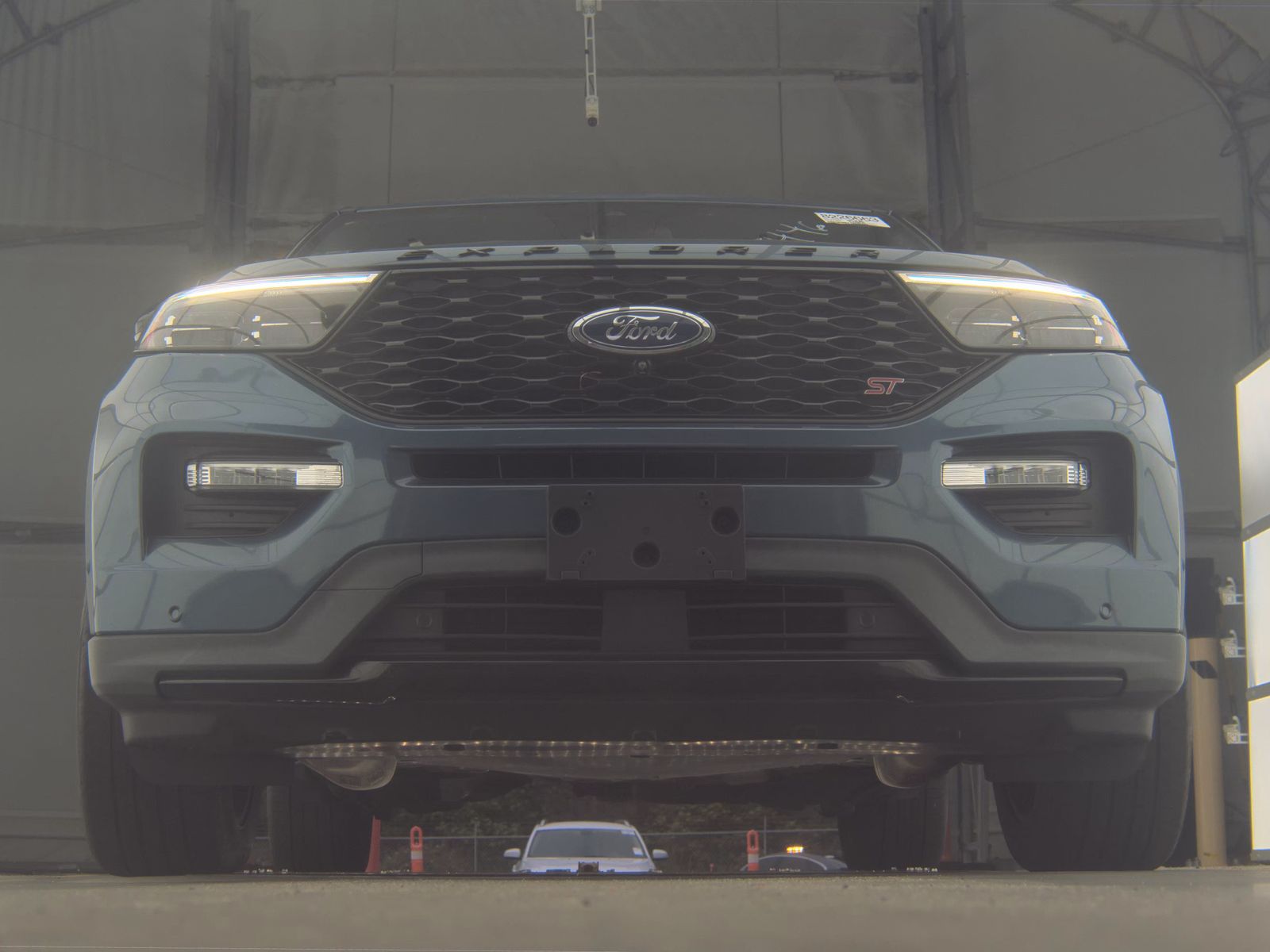 FORD EXPLORER - 4