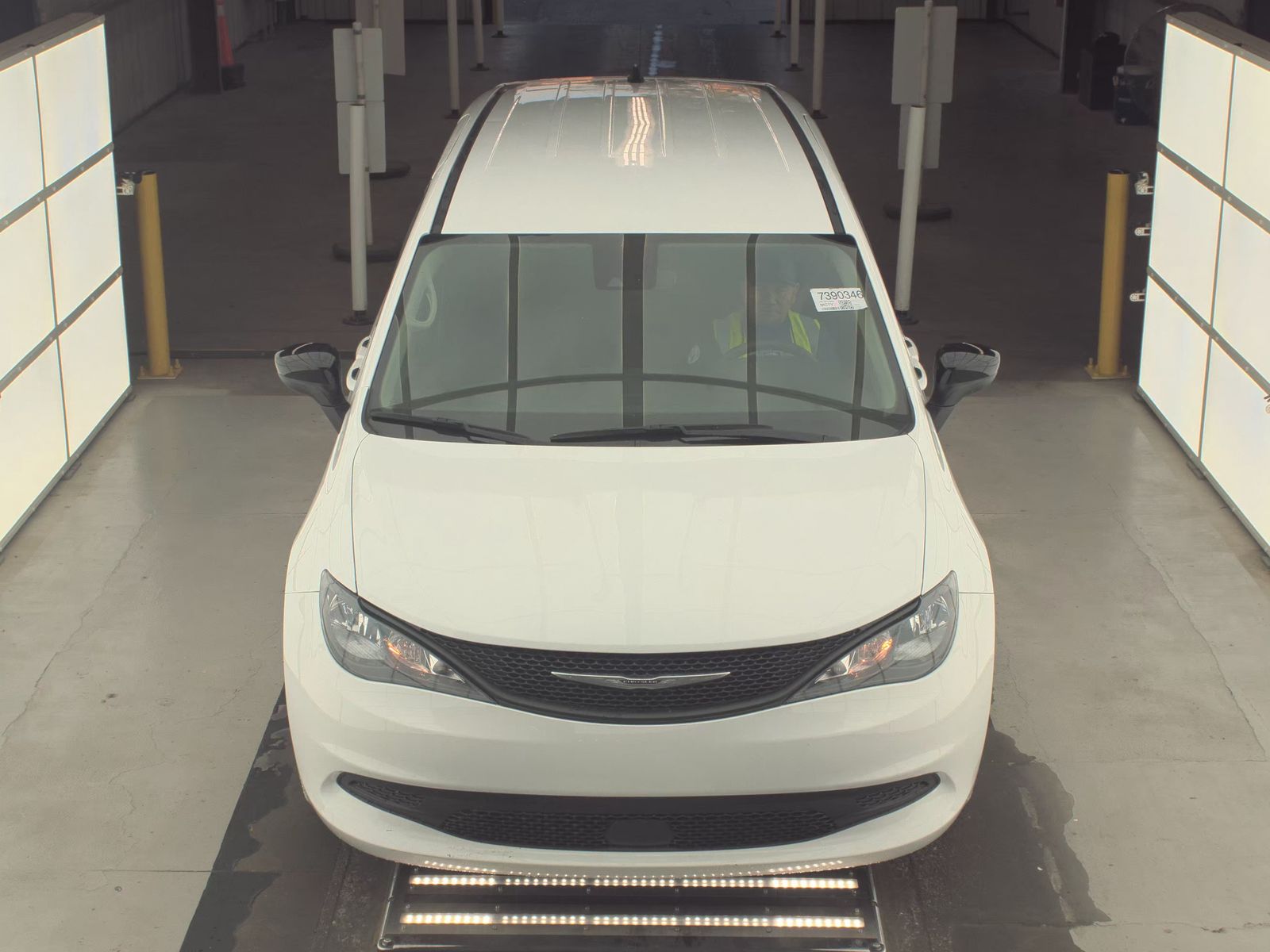 CHRYSLER VOYAGER - 3