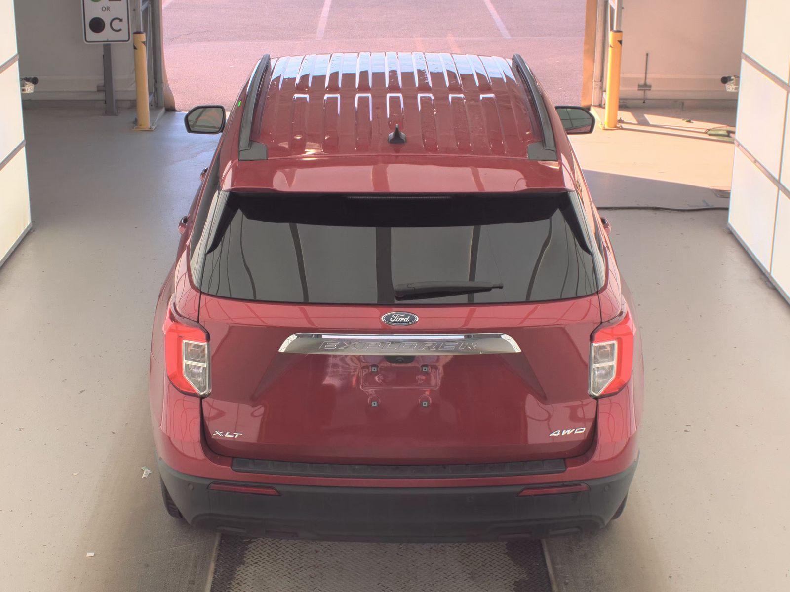 FORD EXPLORER - 7