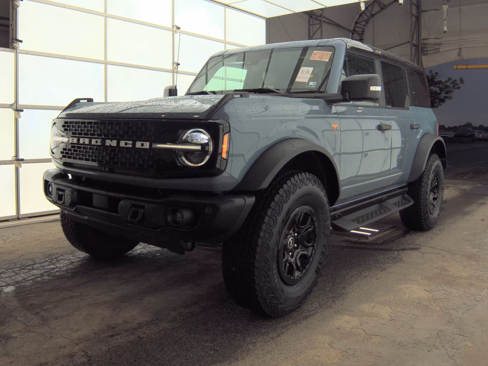 FORD BRONCO - 1