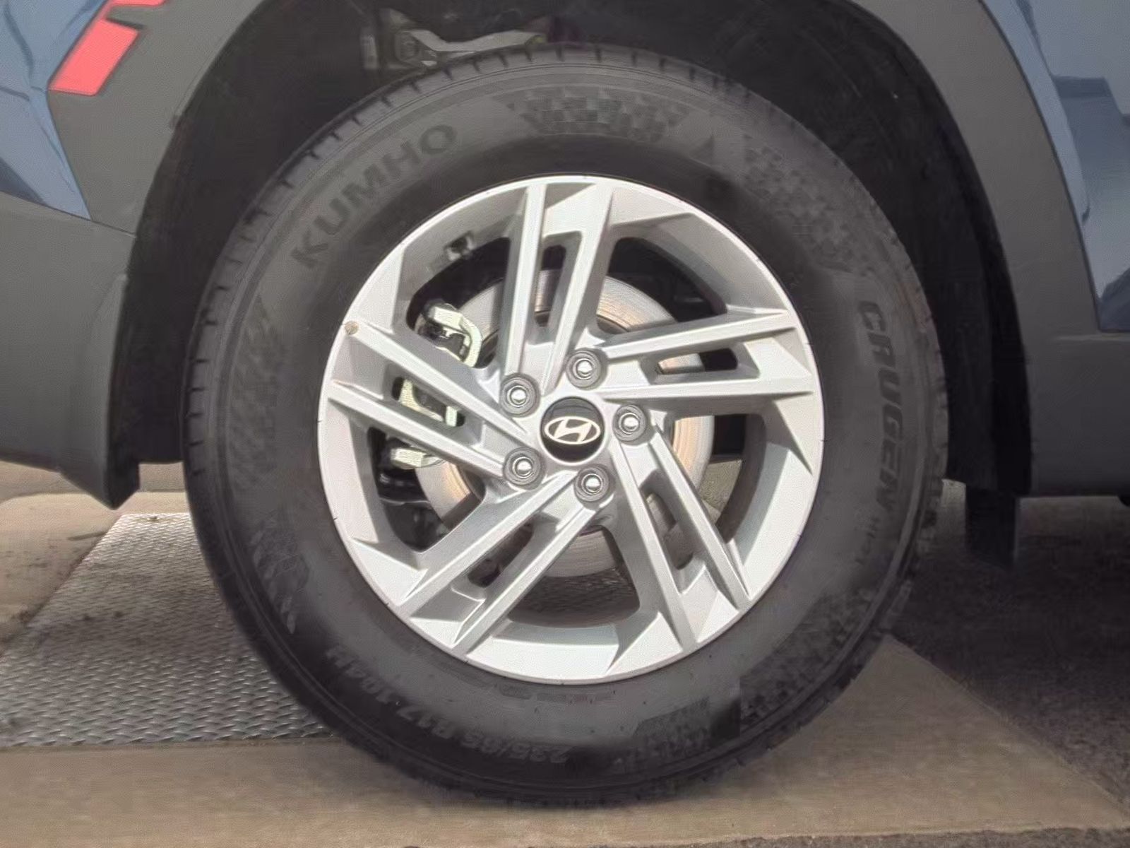 2026 Hyundai Tucson SE FWD