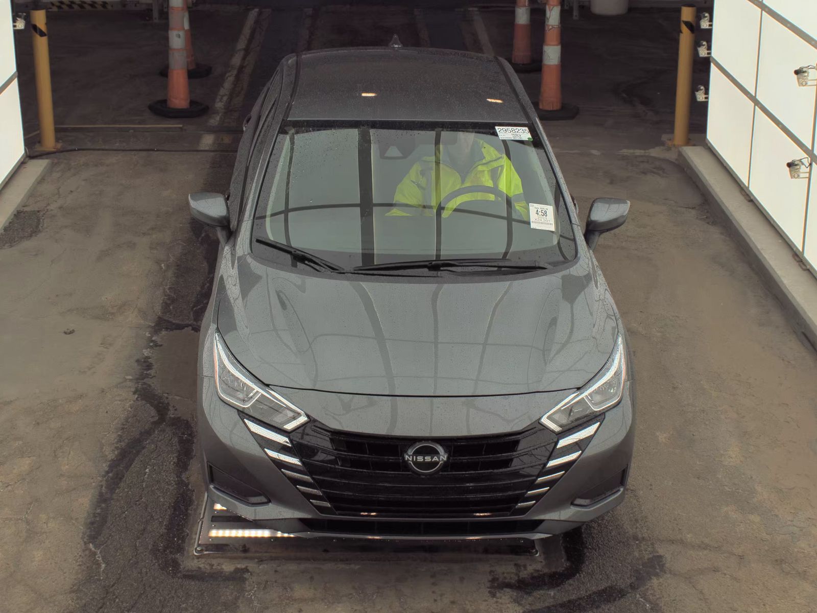 NISSAN VERSA - 3