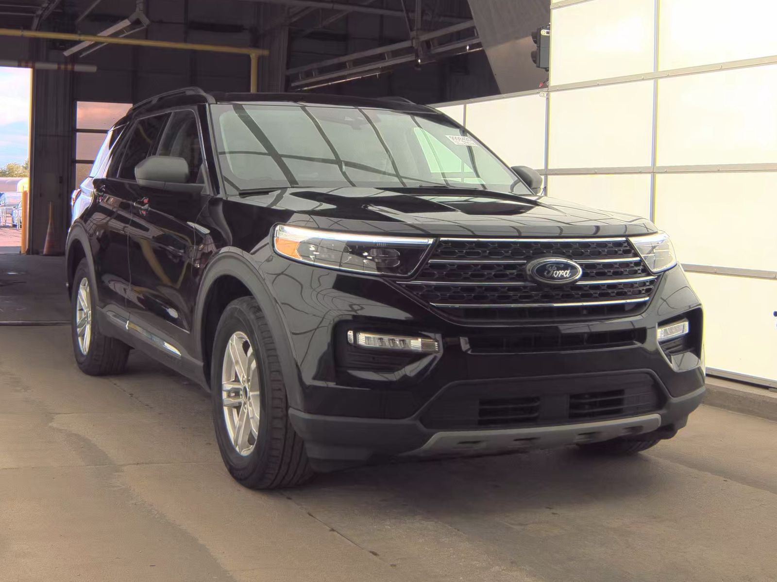FORD EXPLORER - 5