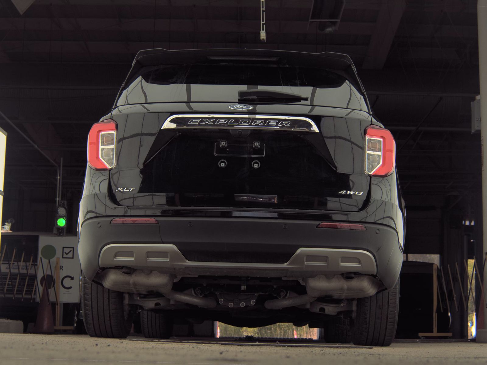 FORD EXPLORER - 8