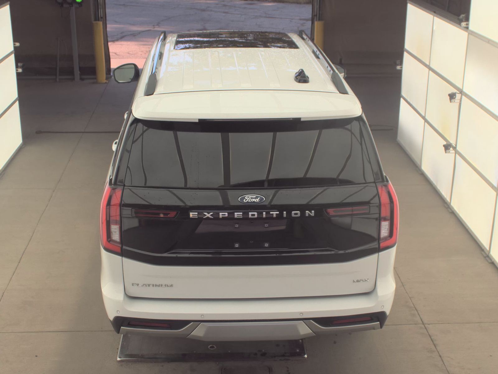 FORD EXPEDITION MAX - 7