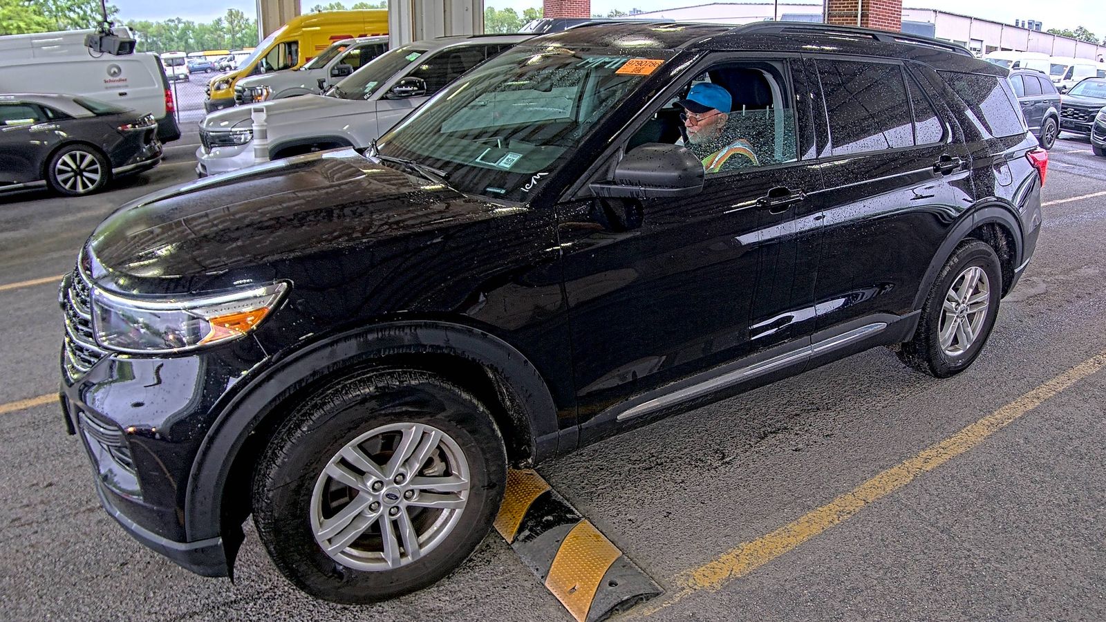 FORD EXPLORER - 1