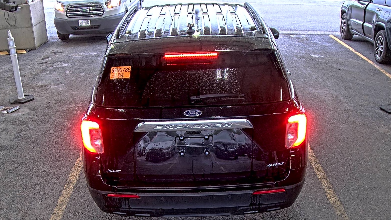FORD EXPLORER - 6