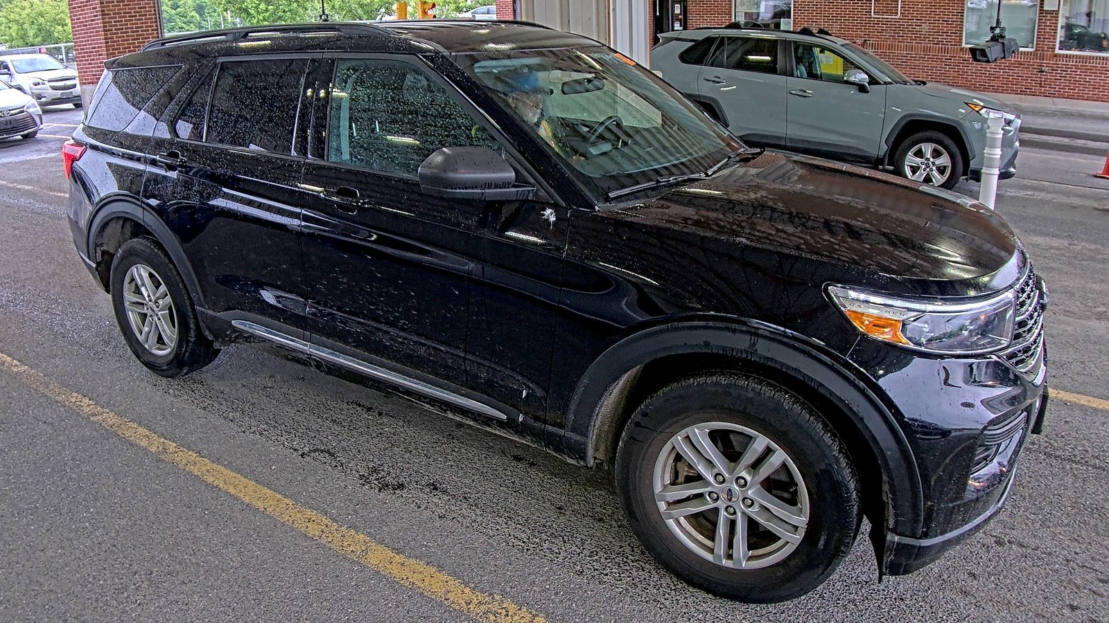 FORD EXPLORER - 4