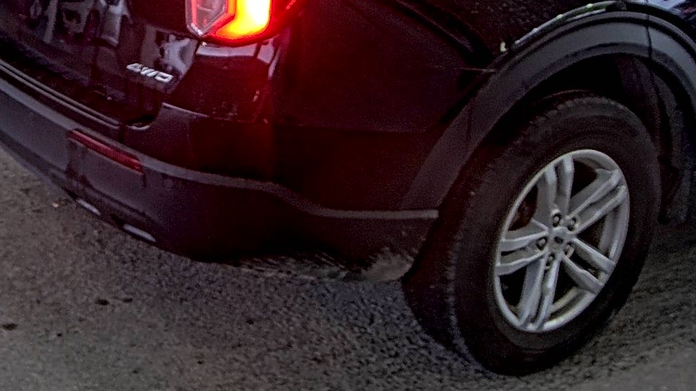 FORD EXPLORER - 10