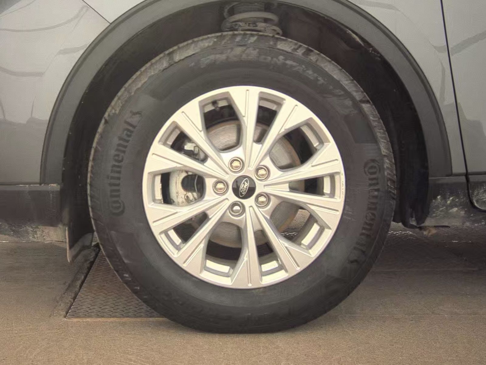 FORD ESCAPE - 10