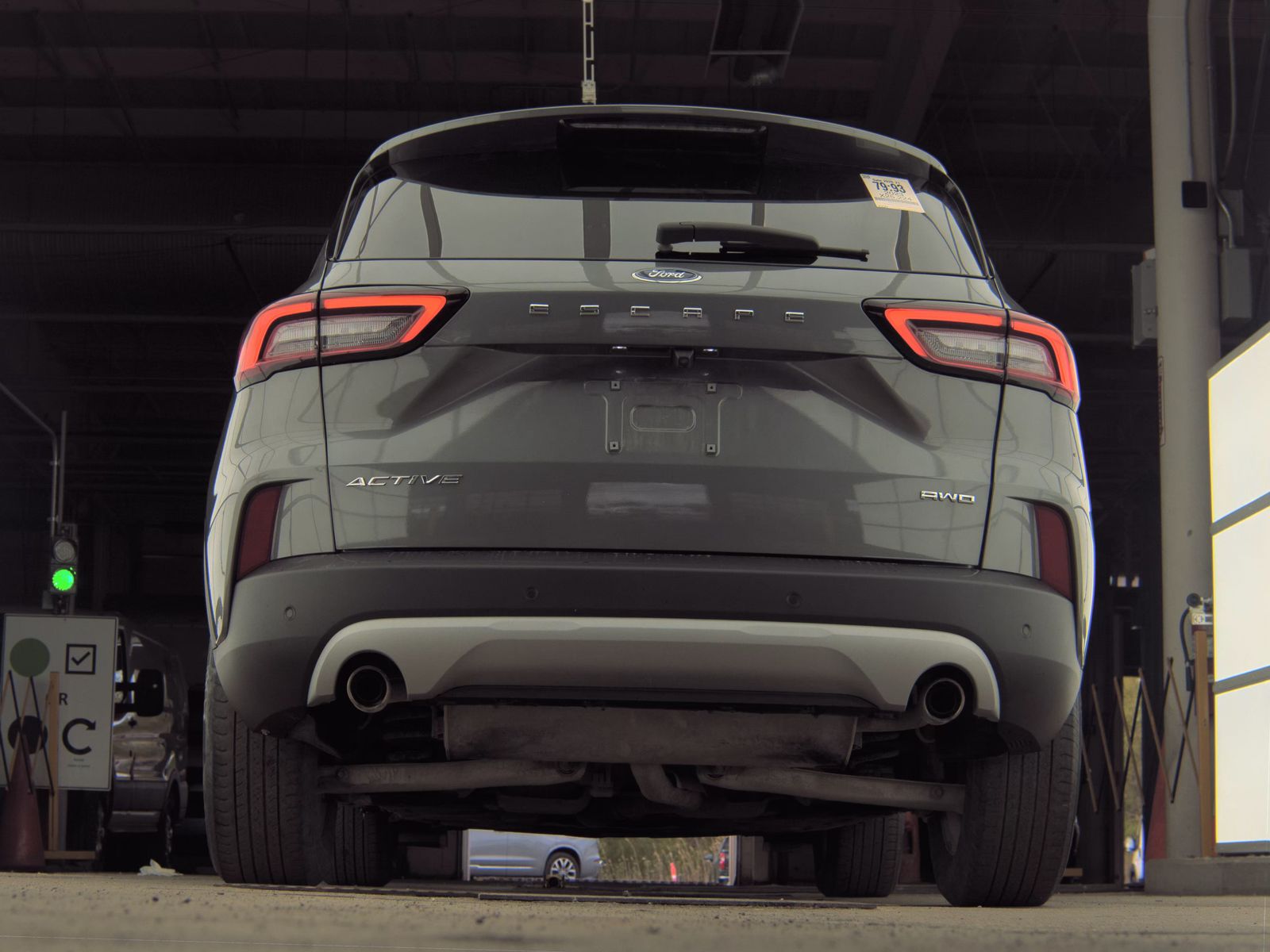 FORD ESCAPE - 8