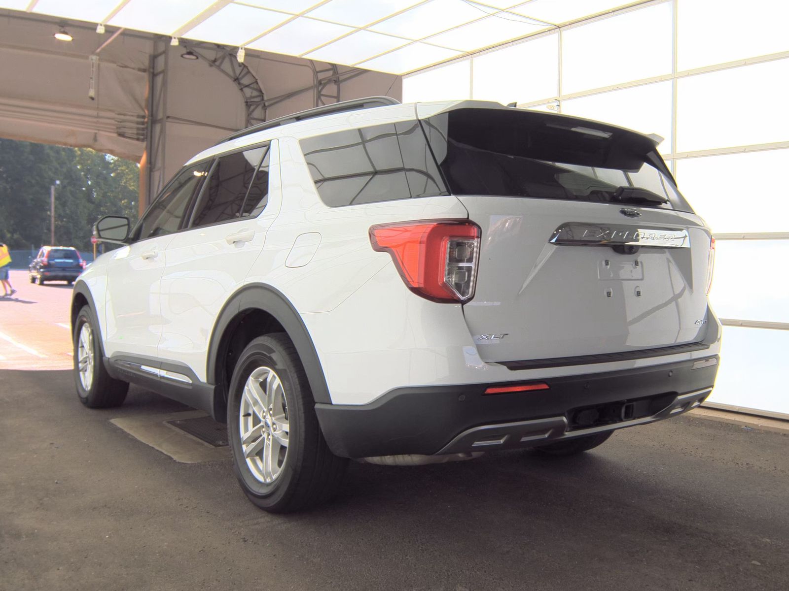 FORD EXPLORER - 9