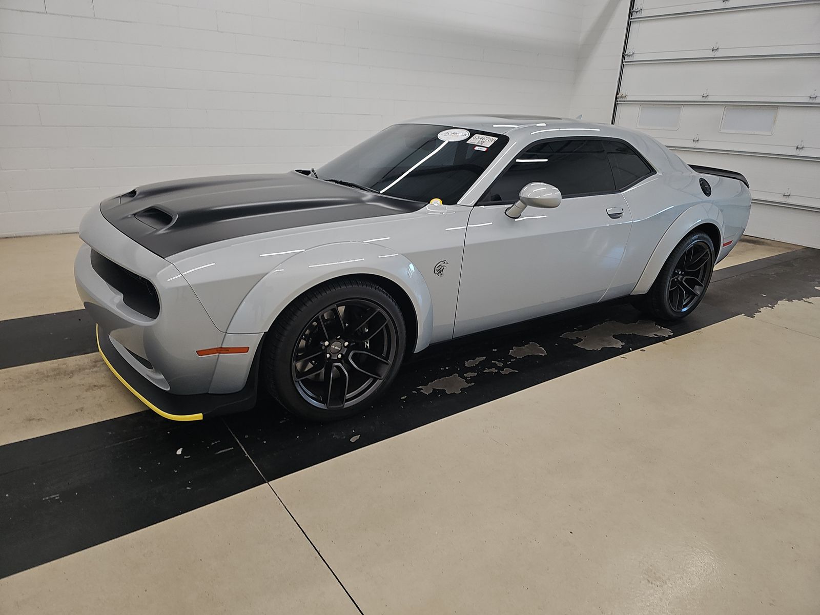 2023 Dodge Challenger SRT Hellcat Widebody Jailbreak Auto's photo
