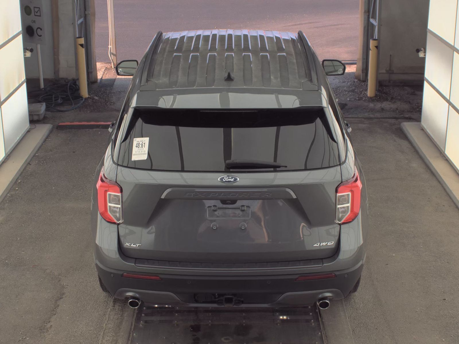 FORD EXPLORER - 7