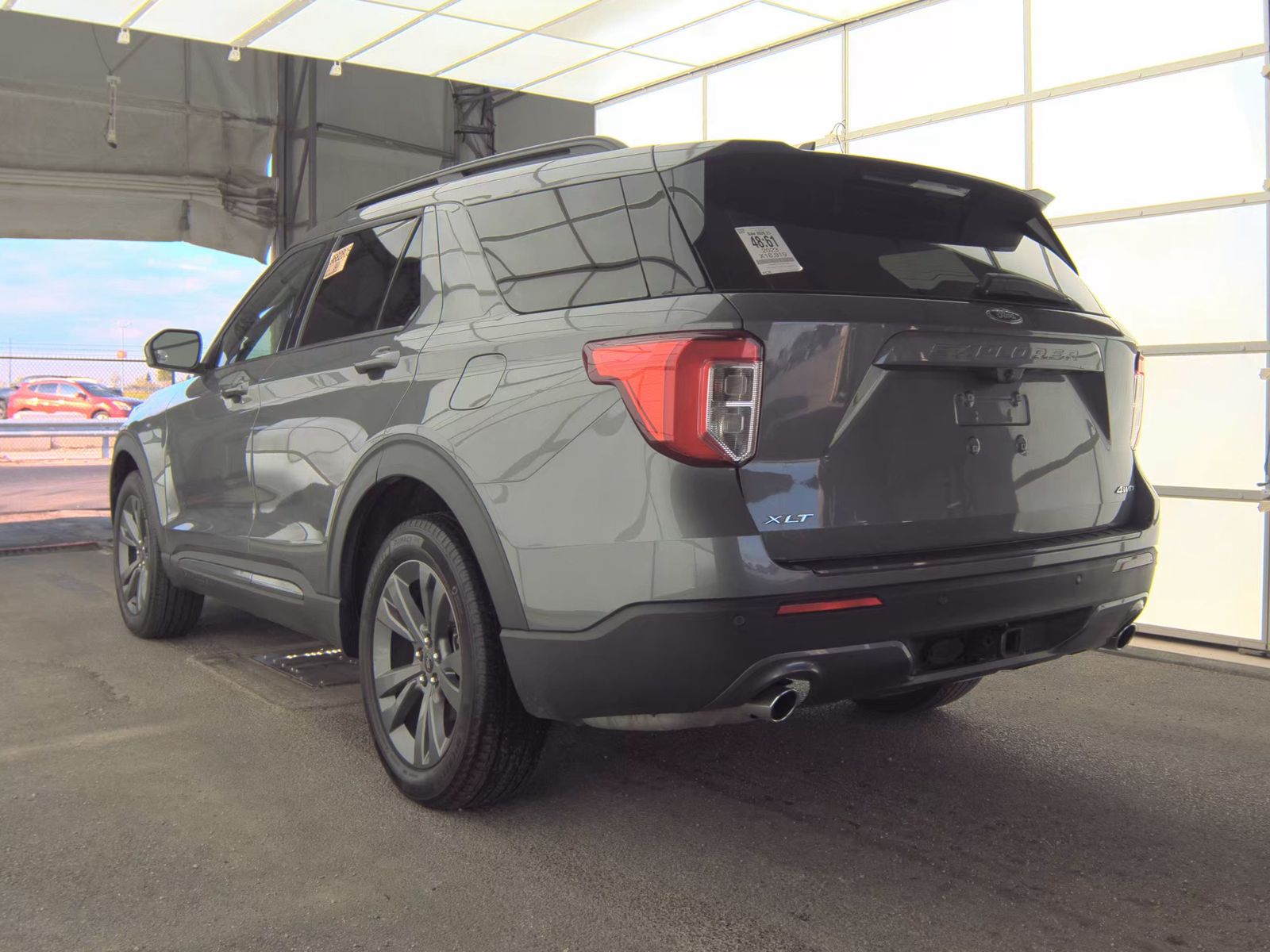 FORD EXPLORER - 9