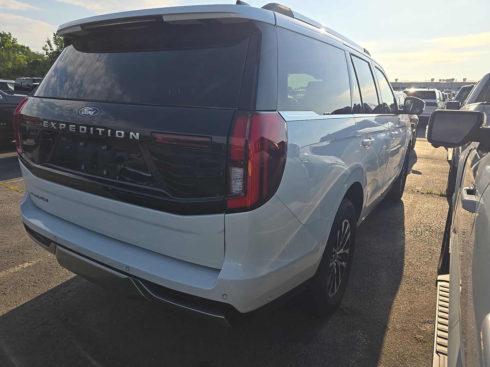 FORD EXPEDITION - 5