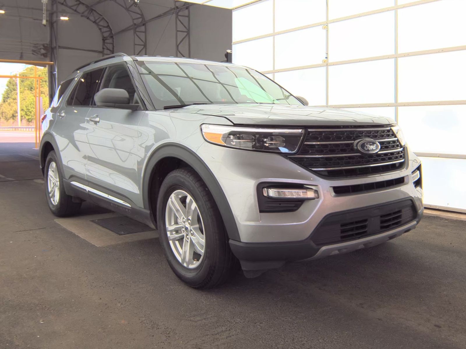 FORD EXPLORER - 5