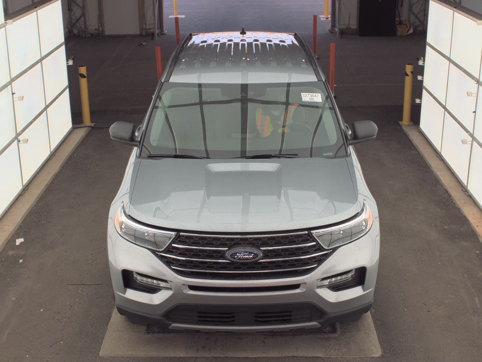 FORD EXPLORER - 3
