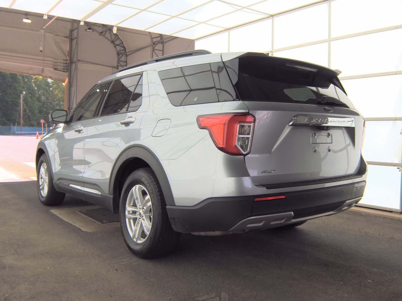 FORD EXPLORER - 9