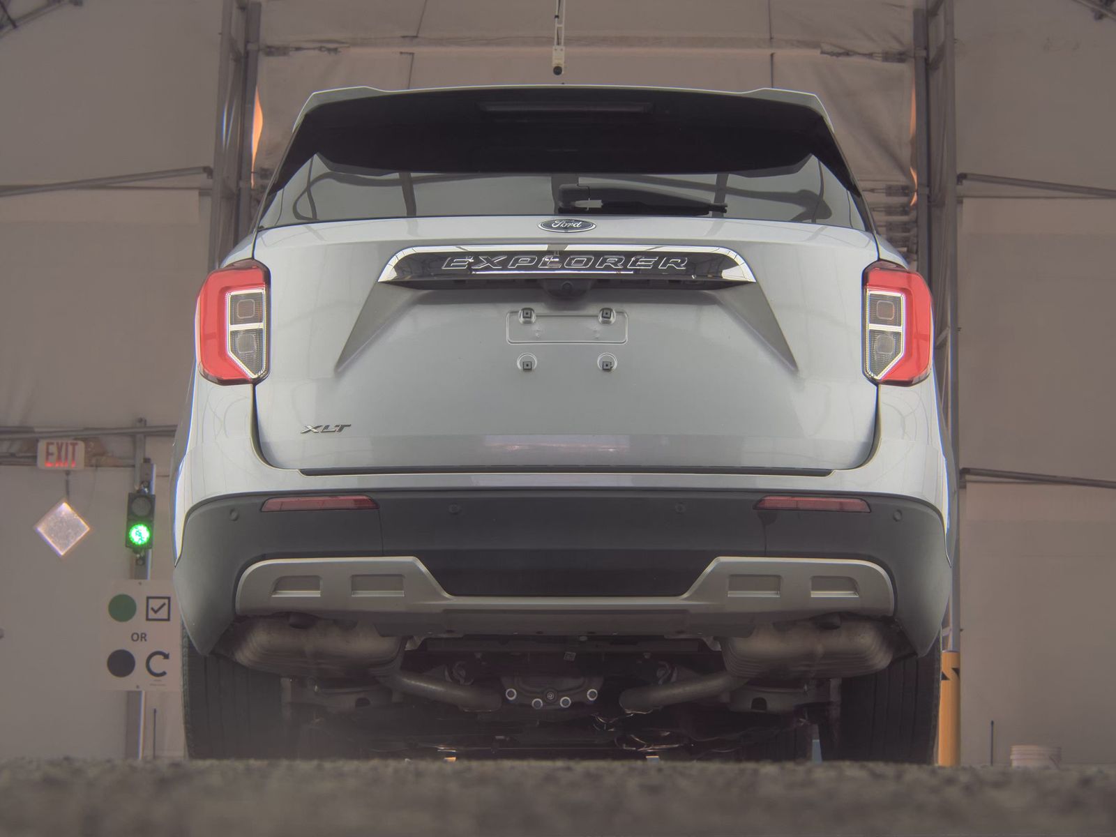 FORD EXPLORER - 8